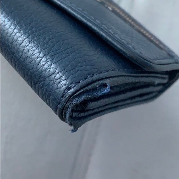 Michael Kors Used Wallet - Picture 5 of 10